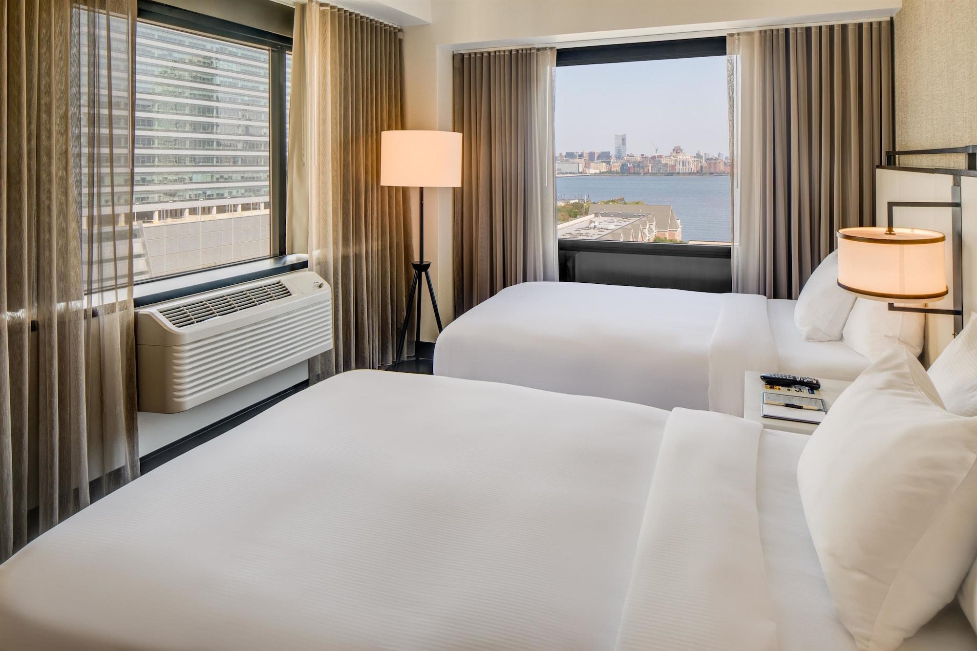 Doubletree By Hilton Hotel & Suites Τζέρσεϊ Εξωτερικό φωτογραφία