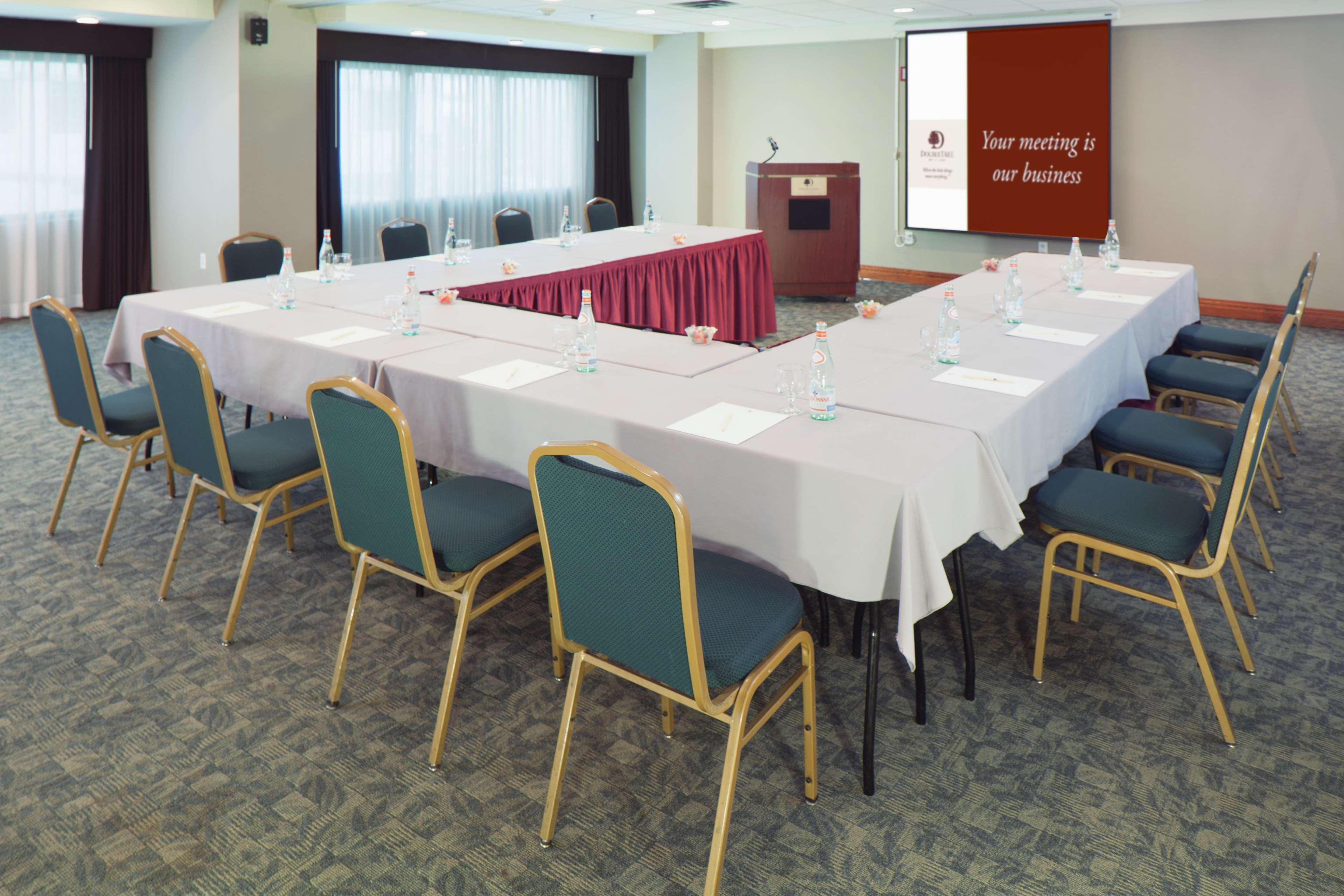 Doubletree By Hilton Hotel & Suites Τζέρσεϊ Επιχειρήσεις φωτογραφία