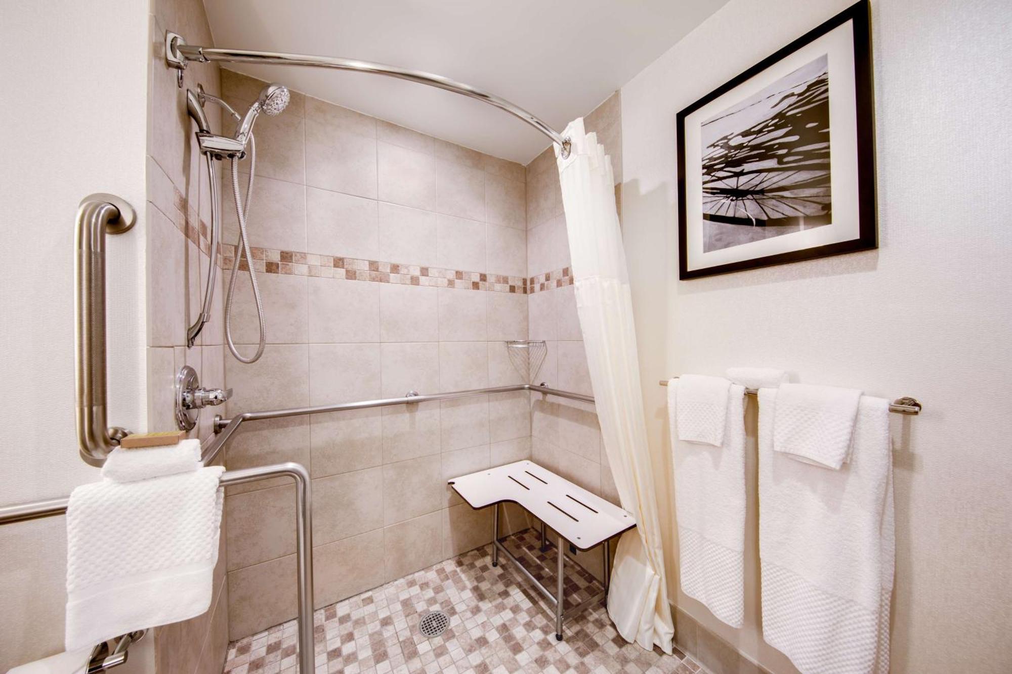 Doubletree By Hilton Hotel & Suites Τζέρσεϊ Εξωτερικό φωτογραφία