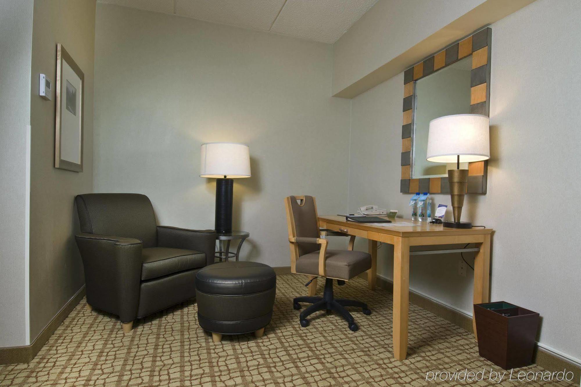 Doubletree By Hilton Hotel & Suites Τζέρσεϊ Εξωτερικό φωτογραφία